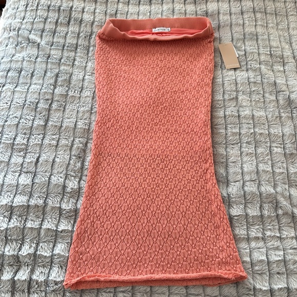 JustFab Lined Crochet Skirt Peach medium - Picture 8 of 11